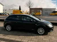 Usata Seat Leon 105 CV (77 kW) 2012 Nero Berlina