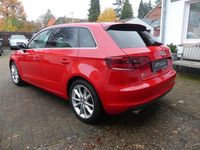 Gebraucht Audi A3 Ambiente 125 PS (91 kW) 2014 Rot Limousine