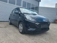 Gebraucht Hyundai i10 63 PS (46 kW) 2024 Schwarz Kleinwagen