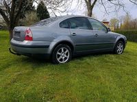 Gebraucht VW Passat 101 PS (74 kW) 2003 Grau Limousine