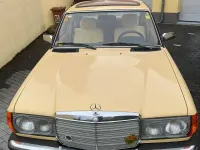Gebraucht Mercedes E230 136 PS (100 kW) 1981 Beige Limousine