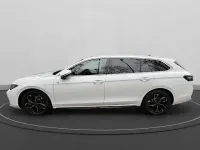 Gebraucht VW Passat R-line 193 PS (141 kW) 2025 Weiß Kombi