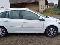 Gebraucht Renault Clio GrandTour 88 PS (64 kW) 2013 Weiß Kombi