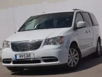 Gebraucht Chrysler Town & Country 287 PS (211 kW) 2016 Weiß Van / Kleinbus