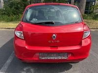 Gebraucht Renault Clio IV 75 PS (55 kW) 2012 Rot Limousine