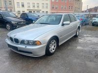 Gebraucht BMW 525 Lifestyle 163 PS (119 kW) 2002 Silber Limousine