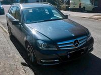 Second-hand Mercedes 220 170 CP (125 kW) 2011 Negru Berlinǎ