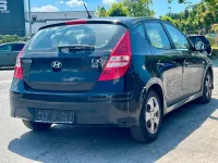 Gebraucht Hyundai i30 Edition 109 PS (80 kW) 2012 Schwarz Limousine
