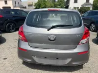 Gebraucht Hyundai i20 Classic 86 PS (63 kW) 2012 Grau Kleinwagen