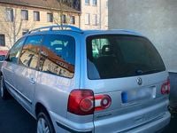 Second-hand VW Sharan 170 CP (125 kW) 2007 Gri Monovolum
