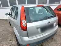 Gebraucht Ford Fiesta 60 PS (44 kW) 2006 Silber Kleinwagen