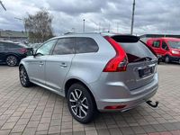 Gebraucht Volvo XC60 Summum 220 PS (161 kW) 2016 Electric silver / metallic SUV