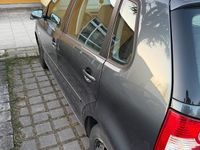 Gebraucht VW Polo 75 PS (55 kW) 2004 Grau Kleinwagen