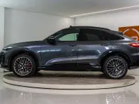 Neu Audi Q5 Sportback Sport 367 PS (269 kW) 2026 Grau SUV