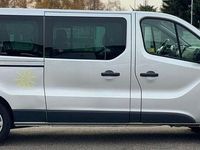 Second-hand Renault Trafic 125 CP (91 kW) 2015 Argintiu Monovolum