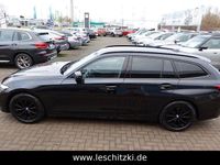 Gebraucht BMW 320 184 PS (135 kW) 2022 Schwarz Kombi