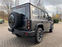 Neu BAW 212 166 PS (122 kW) 2026 Schwarz SUV