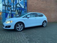 Gebraucht Seat Leon 125 PS (91 kW) 2012 Weiß Kleinwagen