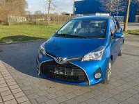 Gebraucht Toyota Yaris Trend 99 PS (72 kW) 2015 Blau Kleinwagen