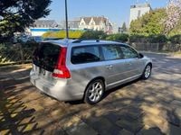 Gebraucht Volvo V70 181 PS (133 kW) 2014 Silber Kombi