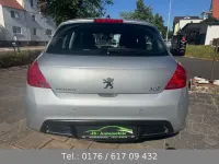Gebraucht Peugeot 308 Premium 111 PS (81 kW) 2010 Silber Limousine