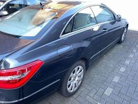 Gebraucht Mercedes E200 Avantgarde 184 PS (135 kW) 2010 Grau Coupé