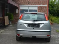 Gebraucht Ford Focus Ghia 116 PS (85 kW) 2002 Silber Limousine