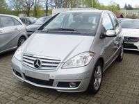 Gebraucht Mercedes A180 Avantgarde 109 PS (80 kW) 2012 Silber Van / Kleinbus