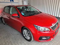 Gebraucht Peugeot 308 Active 131 PS (96 kW) 2019 Rot Limousine