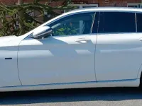 Gebraucht Mercedes C300e 306 PS (225 kW) 2020 Weiß Kombi