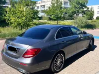 Gebraucht Mercedes E220 197 PS (144 kW) 2016 Grau Limousine