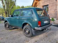 Gebraucht Lada niva 84 PS (61 kW) 2010 Grün SUV