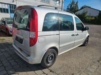 Gebraucht Mercedes Vaneo 91 PS (66 kW) 2003 Silber Van / Kleinbus