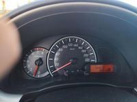 Gebraucht Nissan Micra 80 PS (58 kW) 2012 Silber Kleinwagen