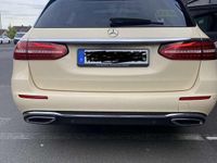 Gebraucht Mercedes E220 197 PS (144 kW) 2023 Kombi