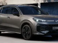 Neu VW T-Roc R-line 150 PS (110 kW) 2026 Schwarz SUV