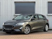 Gebraucht Ford Focus Titanium 125 PS (91 kW) 2019 Magneticgrau (metallic) Limousine
