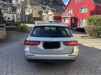Gebraucht Mercedes E220 194 PS (142 kW) 2017 Silber Kombi