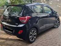 Gebraucht Hyundai i10 Edition 86 PS (63 kW) 2015 Schwarz Kleinwagen