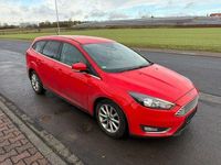 Gebraucht Ford Focus Titanium 120 PS (88 kW) 2018 Rot Limousine