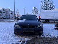 Gebraucht BMW 325 218 PS (160 kW) 2007 Blau Limousine