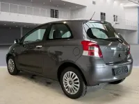 Gebraucht Toyota Yaris 70 PS (51 kW) 2011 Grau Kleinwagen