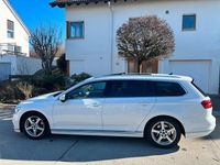 Gebraucht VW Passat 220 PS (161 kW) 2018 Weiß Kombi