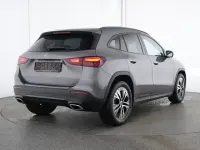 Gebraucht Mercedes GLA220 Night 190 PS (139 kW) 2025 lack mountaingrau SUV
