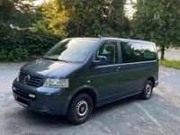 Gebraucht VW Multivan Startline 130 PS (95 kW) 2009 Grün Van