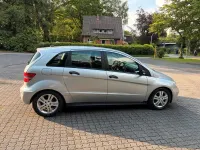 Gebraucht Mercedes B200 136 PS (100 kW) 2006 Silber Van / Kleinbus
