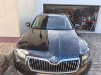 Gebraucht Skoda Superb Elegance 140 PS (102 kW) 2014 Schwarz Kombi