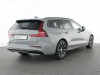 Gebraucht Volvo V60 Plus 455 PS (334 kW) 2024 Vapour grey Kombi