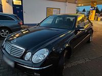 Gebraucht Mercedes E220 150 PS (110 kW) 2003 Schwarz Limousine