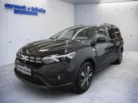 Neu Dacia Jogger Expression 110 PS (80 kW) 2025 Schwarz Van / Kleinbus